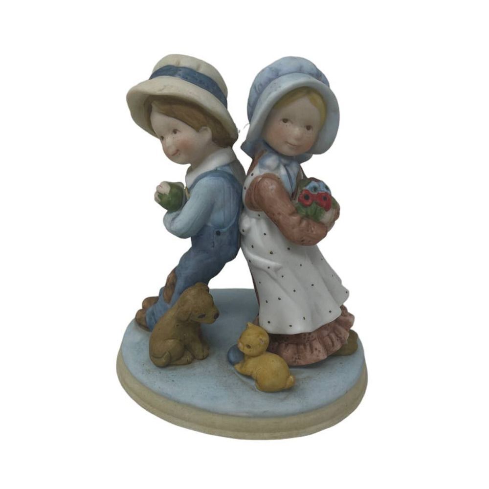 1978 Holly Hobbie Designers Collection Loving Ways Figurine